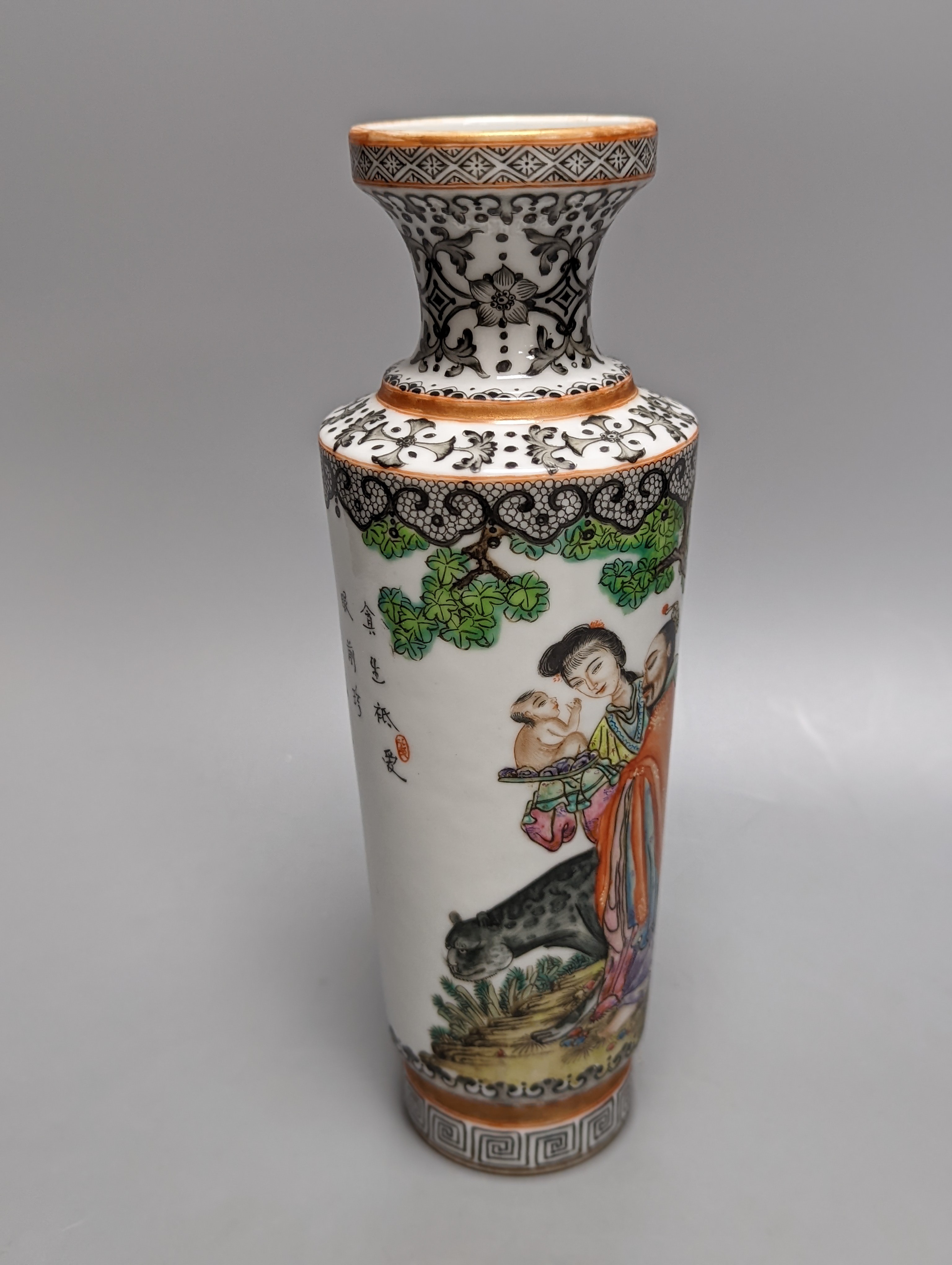 A Chinese famille rose vase. 25cm